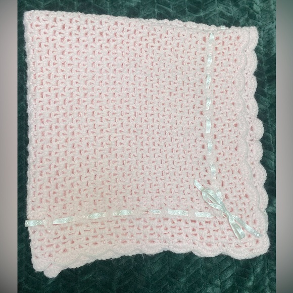 Handmade Crochet Delicate Pink Baby Blanket/Throw - Picture 2 of 5